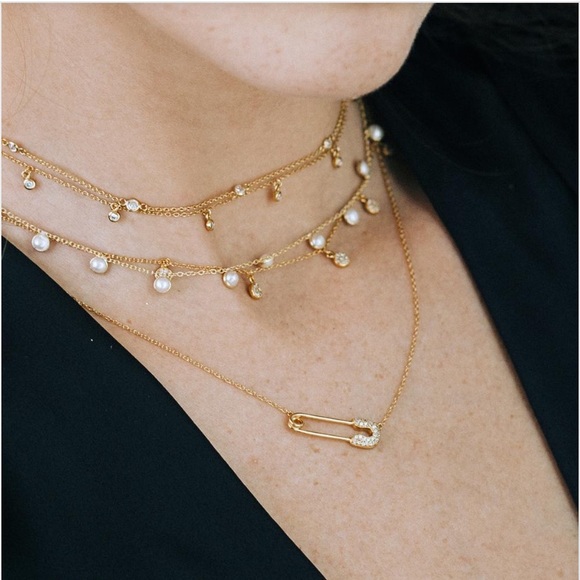 SOLD❣️14K Gold Genuine Pearl Charm Choker Necklace - Picture 4 of 6